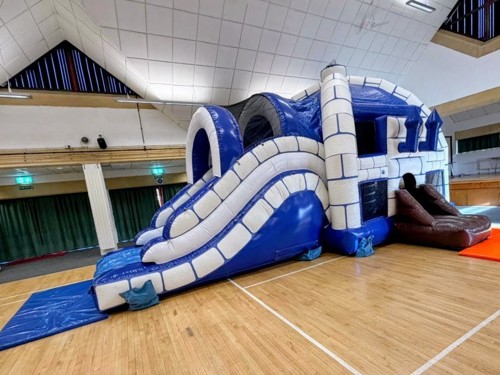 Igloo (suitable for teens and adult hire)
